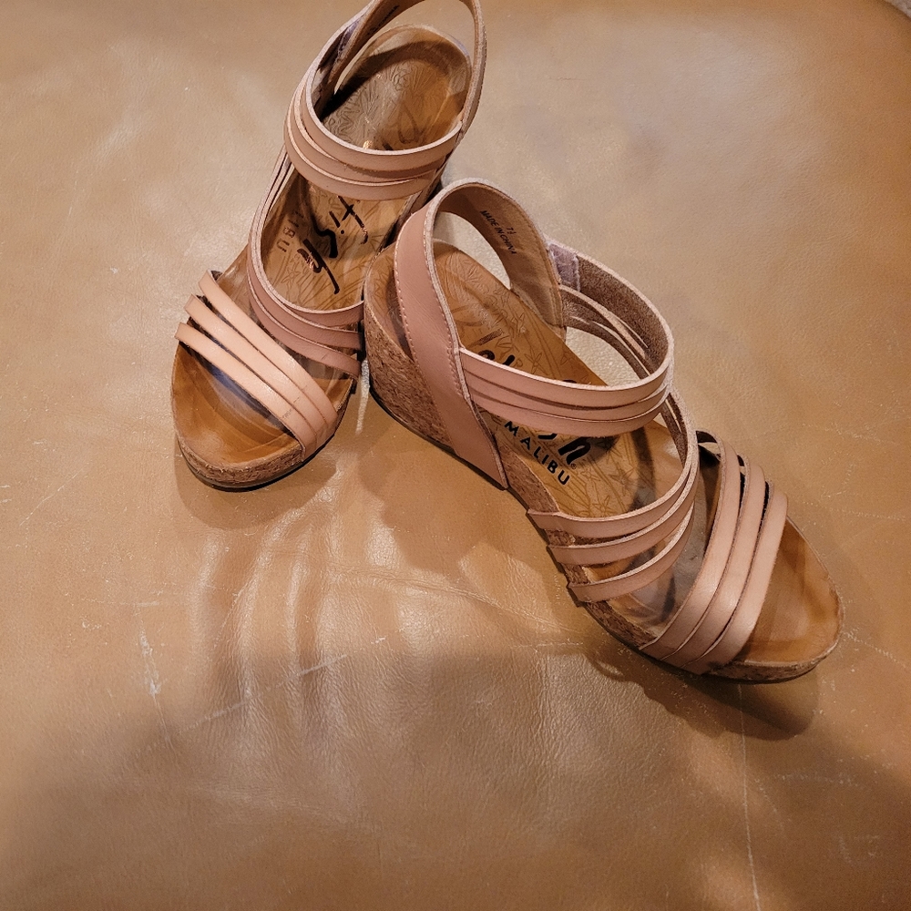 Wedge sandals
